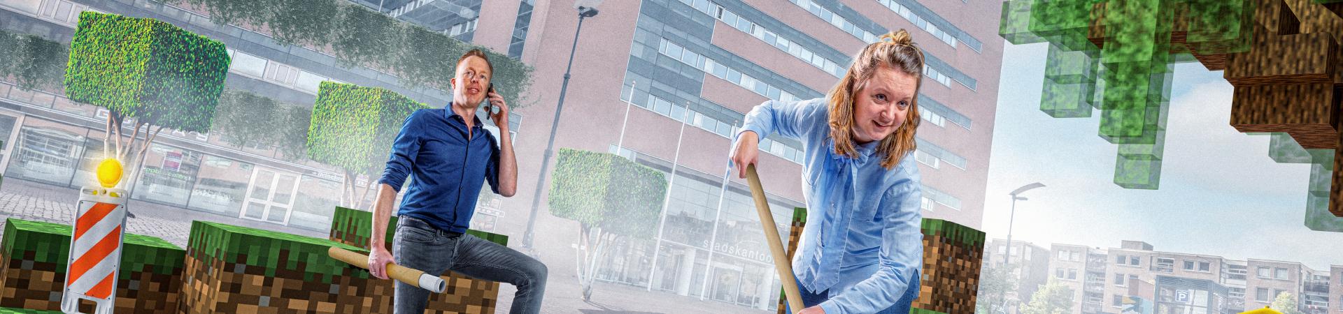 Een medewerker van de gemeente Zwolle graaft met een schep in een digitale wereld.