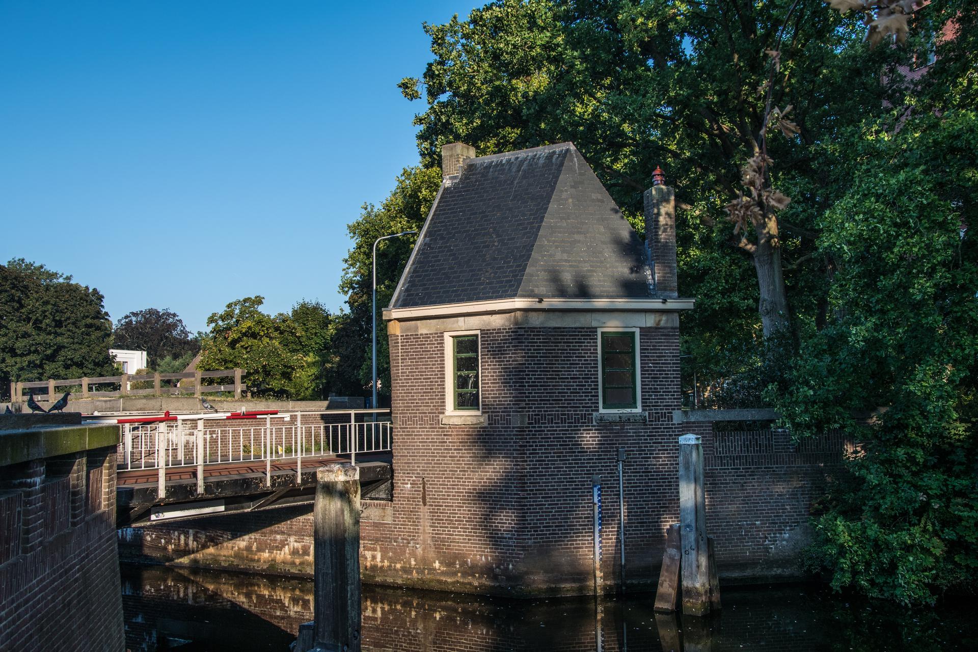 Foto van de Menistensluis