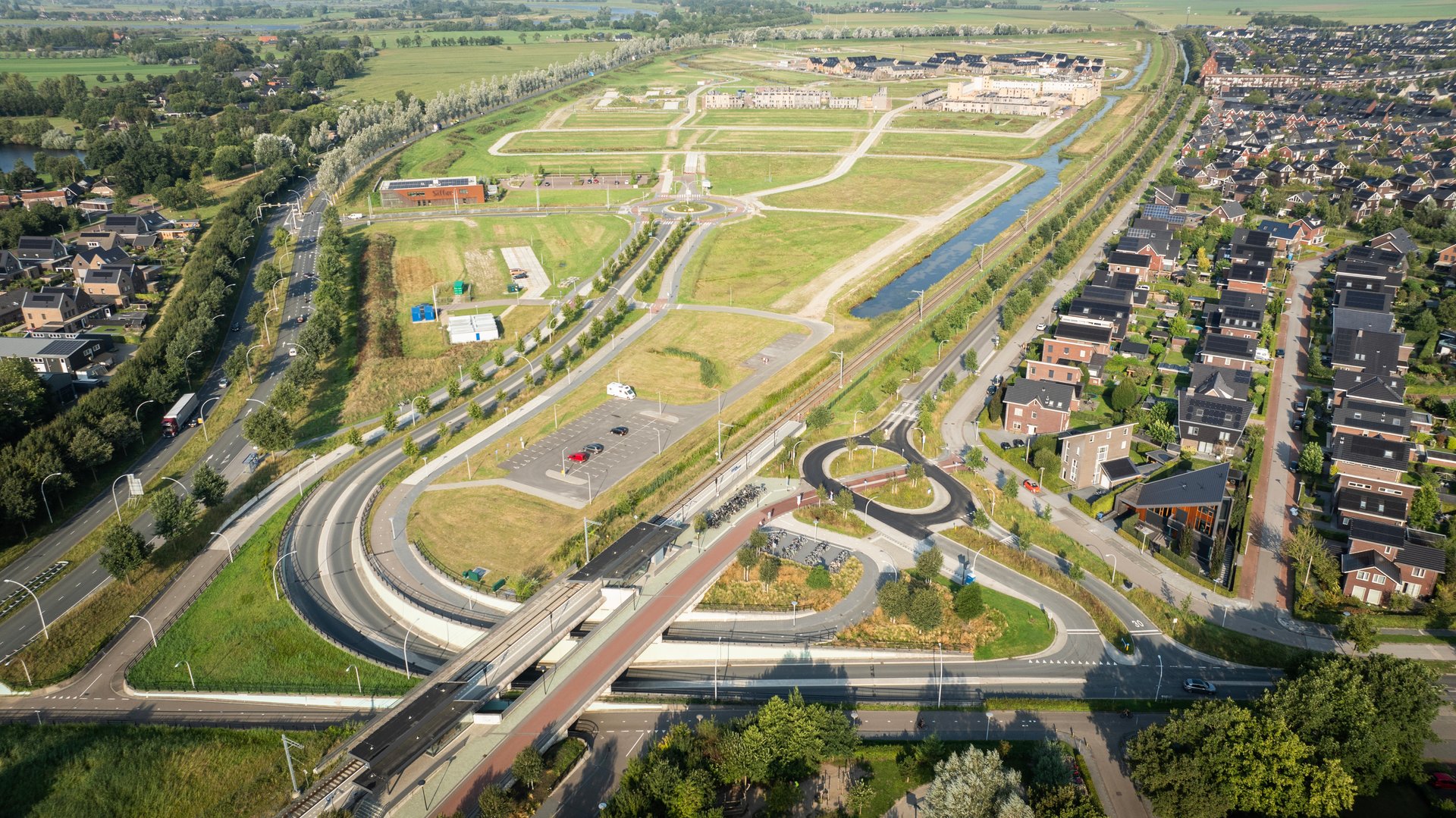 Dronefoto De Tippe Stadshagen - vanaf station 