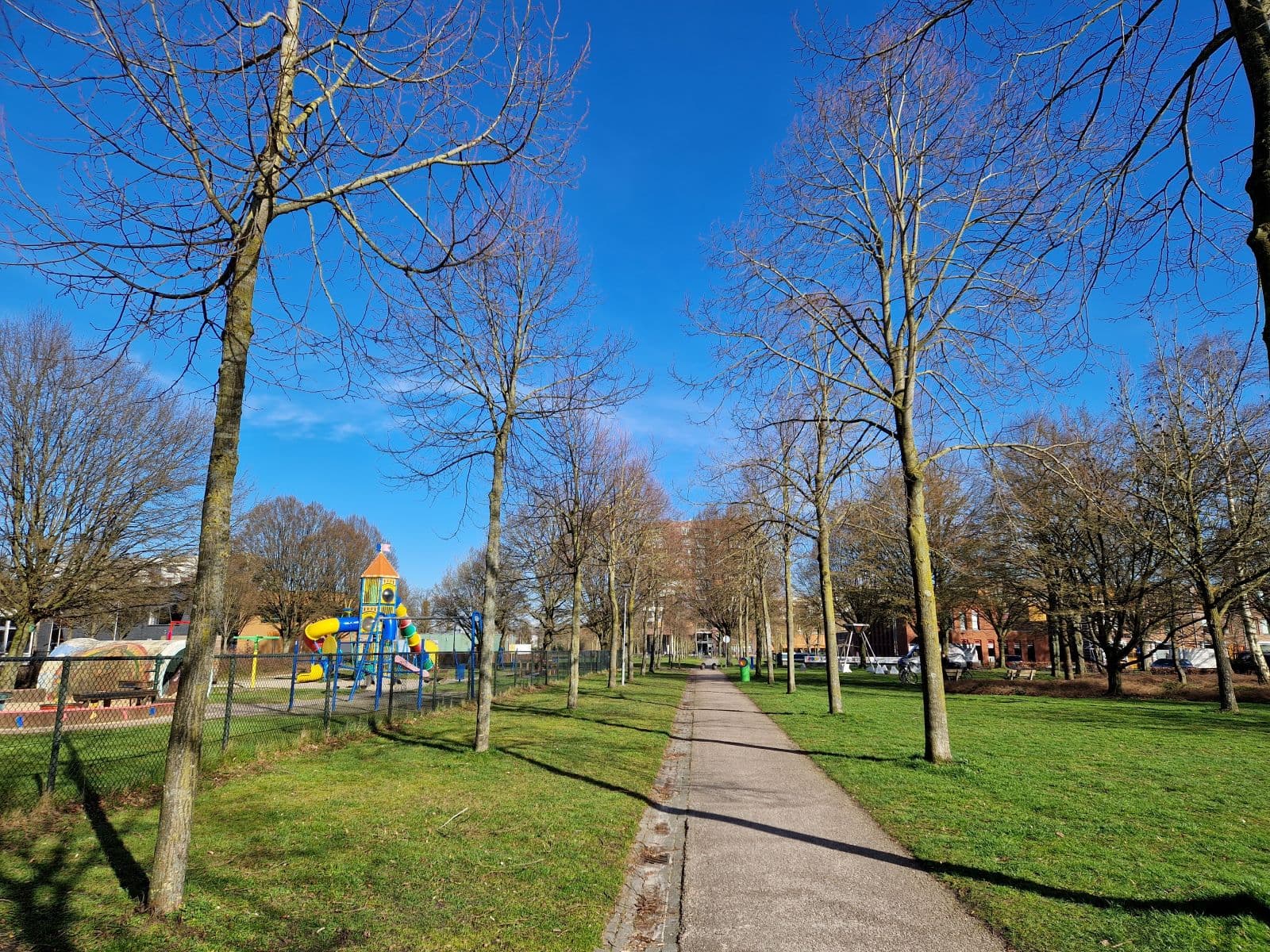 Assenkruis Holtenbroek, Westas
